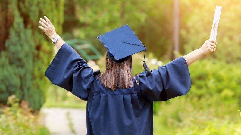 ¿Qué debo estudiar? Diferencias entre Especialidad y Maestría