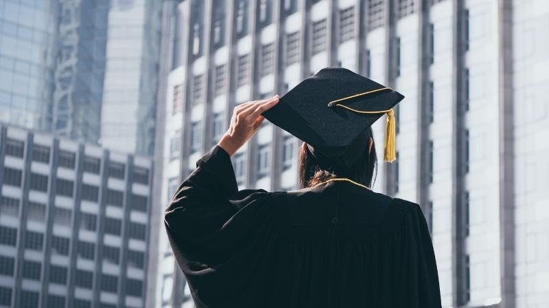 ¿Cuáles son las diferencias entre un posgrado y una maestría?