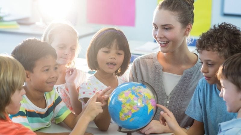 ¿Qué estudiar para ser maestro en México?