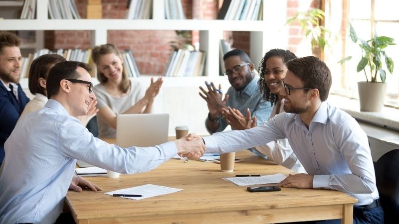 La negociación empresarial: concepto, importancia y estrategias