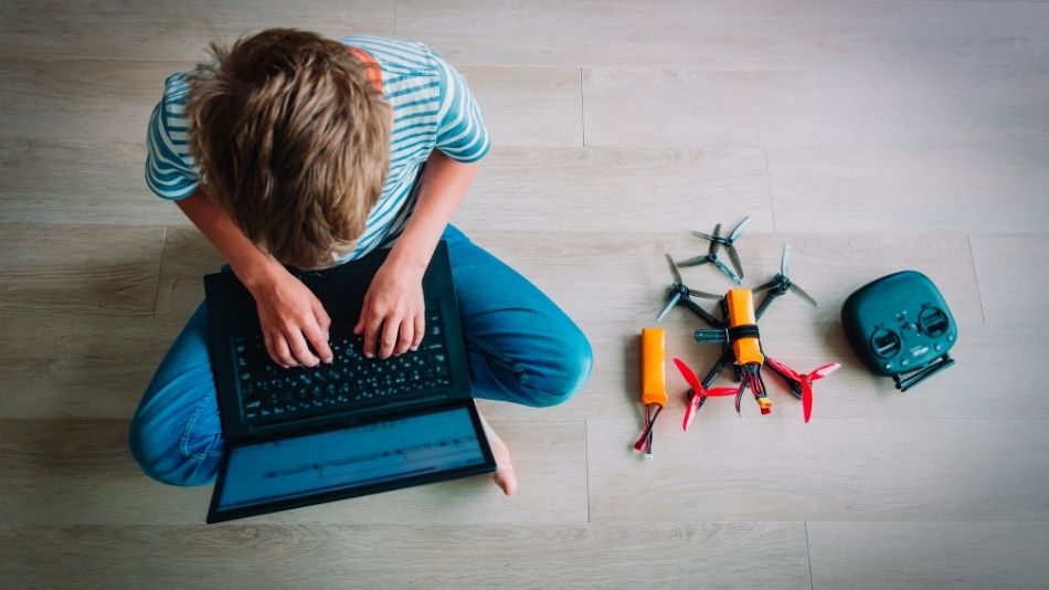 "La Maestría en Tecnología Educativa me ofrece conocimientos en big data, gamificación y robótica educativa"