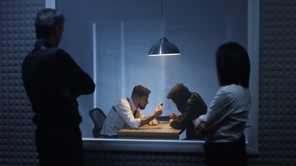 Técnicas de interrogatorio en Criminología: ¿Cómo actuar frente a testigos y sospechosos?