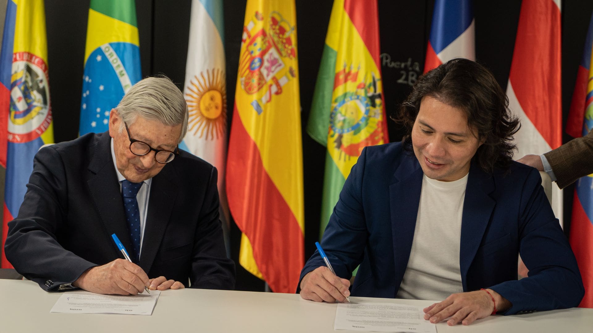 UNIR y OIJ convocan becas parciales para estudios e Maestría
