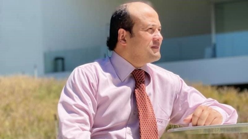 Roberto Arriola: "Después de la Licenciatura en Derecho recibí una oferta de trabajo para desempeñarme como gerente"