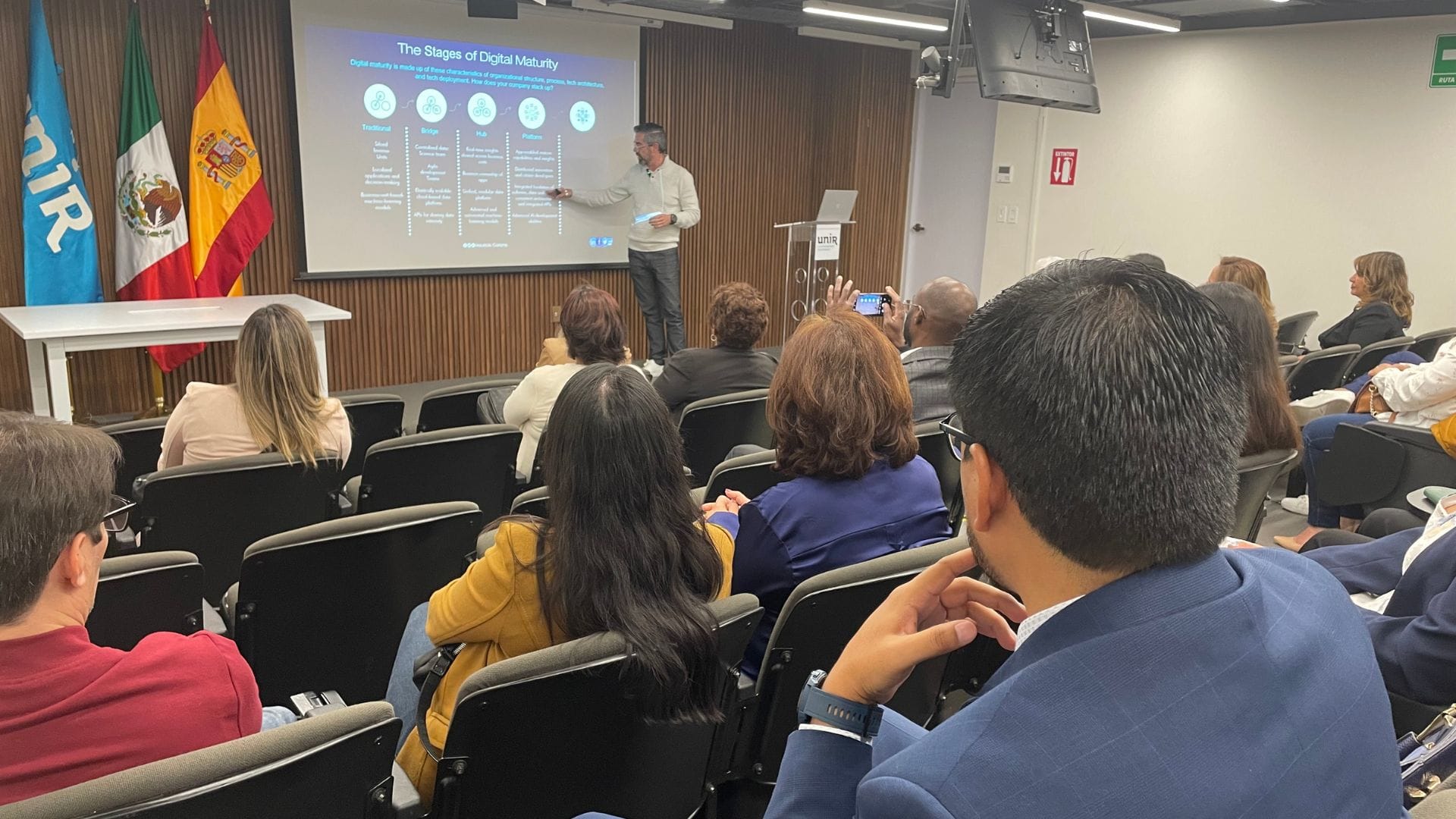 Mauricio Corona, Inteligencia Artificial